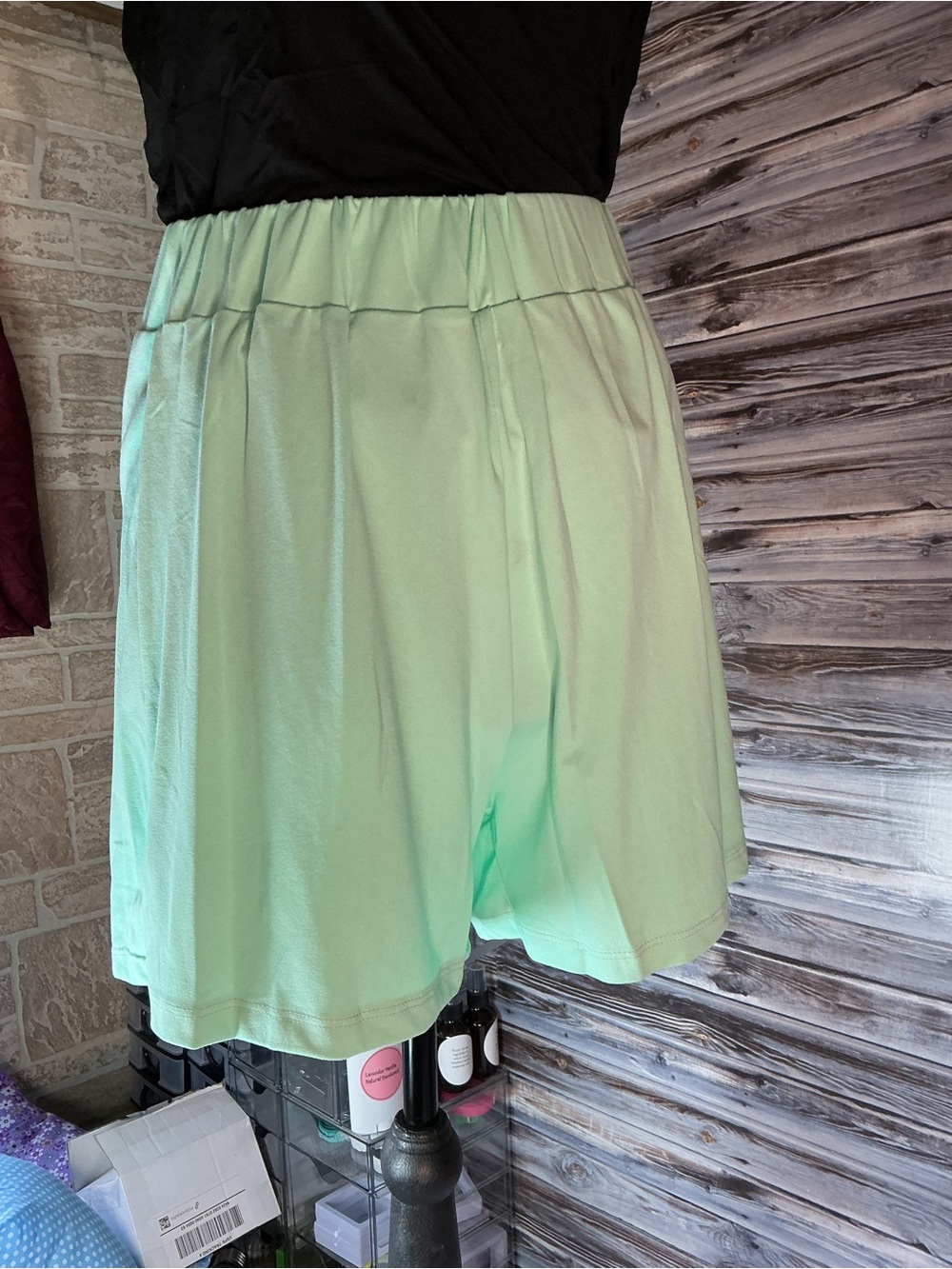 ★ Women’s Elastic-Waist Shorts in bright, green and Mint - Picture 6 of 6